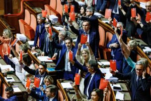 Italien stellt gefälschte KI-Videos unter Strafe
