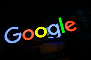 Web-Inhalte für KI: EU leitet Ermittlungen gegen Google ein